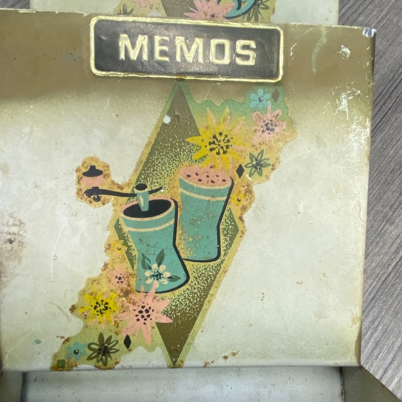 Vintage/ Antique Metal Bill, Letters, Mail, Memo, Key 🔑 Holder - Picture 4 of 11